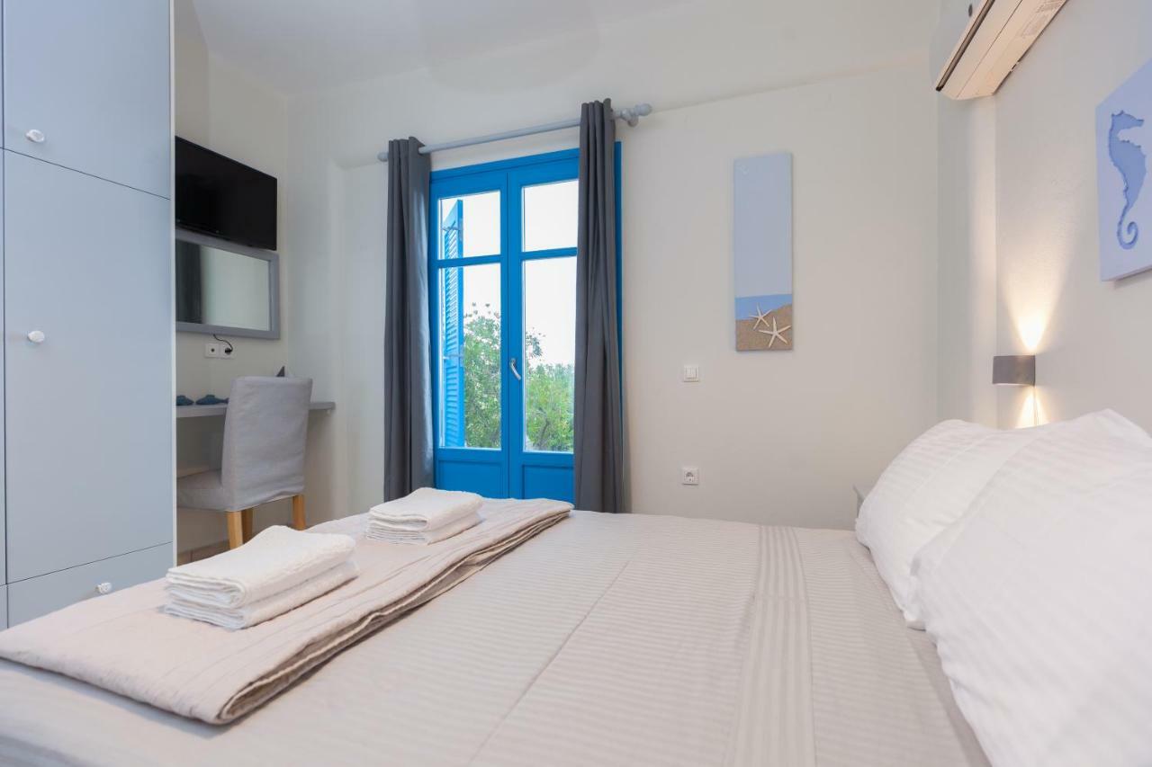 Just Blue With Amazing Sea Views In Piso Livadi Villa Eksteriør billede